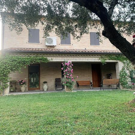 Guest House Vagamondo Fano Εξωτερικό φωτογραφία