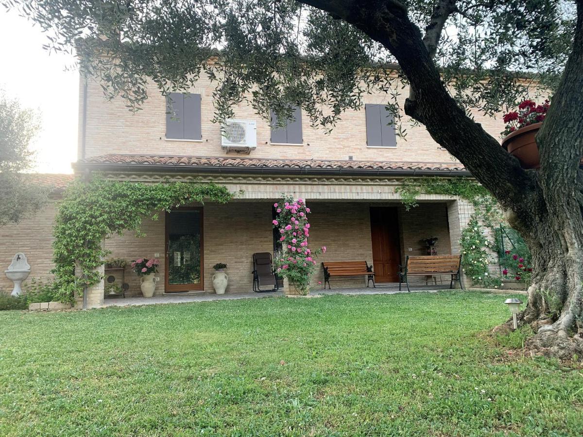 Guest House Vagamondo Fano Εξωτερικό φωτογραφία